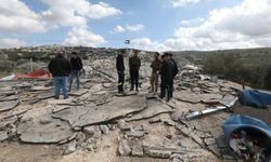 İsrail, Batı Şeria'da Filistinlilere ait evleri yıktı