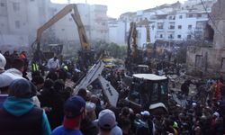 Lübnan'ın Trablusşam kentinde apartman çöktü: 5 ölü