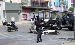 Meksika'da uyuşturucu karteli liderinin öldürülmesiyle sokaklar karıştı