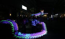 Myanmar'da Çin Yeni Yılı aslan ve ejderha dansı gösterileriyle kutlanıyor