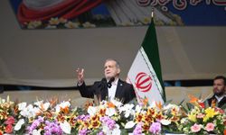 Pezeşkiyan: ABD'nin talepleri nükleer müzakerelerin önünde 'güvensizlik duvarı' oluşturuyor