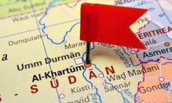 Sudan'ın Hartum Havalimanı'na 3 yılın ardından ilk ticari yolcu uçağı indi