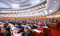 Çin hükümet raporu: Yükselen ve geleceğe dönük sektörleri destekleyeceğiz