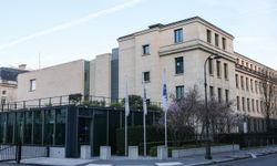 Çin ile ABD arasındaki ekonomi ve ticaret görüşmeleri Paris'te başladı