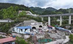Çin'de karayolu tüneli inşaatında patlama: 4 ölü, 9 yaralı