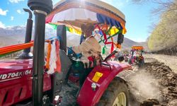 Çin'in Xizang Özerk Bölgesi'nde çiftçiler ilkbaharı geleneksel törenlerle karşıladı