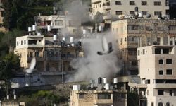 İsrail, Batı Şeria'nın Nablus kentinde Filistinlilere ait evleri bombaladı