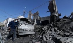 İsrail, Beyrut'un güney banliyölerine yönelik saldırılarına yeniden başladı