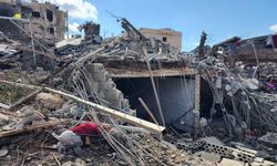 İsrail'in 2 Mart'tan bu yana Lübnan'a yönelik saldırılarında hayatını kaybedenlerin sayısı 886'ya yükseldi