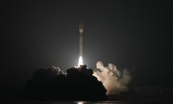 Çin, denizden fırlattığı Smart Dragon-3 roketiyle uzaya yeni uydu grubu gönderdi