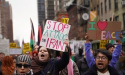 Amerikalıların üçte ikisi, İran'a yönelik saldırıların sona ermesinden yana