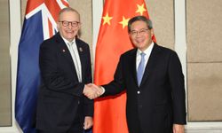 Çin Başbakanı, Avustralyalı mevkidaşı ile telefonda görüştü