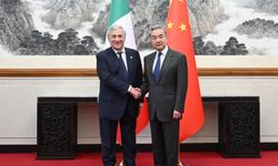 Çin Dışişleri Bakanı Wang, İtalyan mevkidaşı Tajani ile Beijing'de görüştü