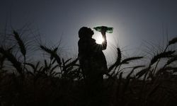 Hindistan'da sıcaklıkların 46 dereceyi aşması üzerine ilkokullarda eğitime ara verildi