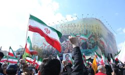 İran Devrim Muhafızları Donanma Komutanı için Tahran'da cenaze töreni düzenlendi