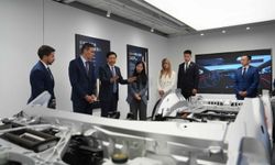 İspanya Başbakanı, Çin'in başkenti Beijing'de Xiaomi Genel Merkezi'ni ziyaret etti