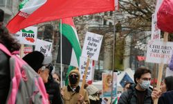 Kanada'nın British Columbia eyaletinde savaş karşıtı protesto düzenlendi