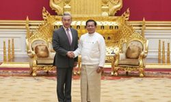 Myanmar Devlet Başkanı Hlaing, Çin Dışişleri Bakanı Wang ile ikili ilişkileri görüştü