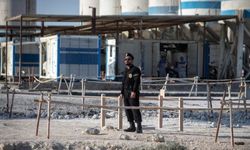 Rus nükleer enerji şirketi Rosatom, İran'daki personelini tahliye etmeye başladı