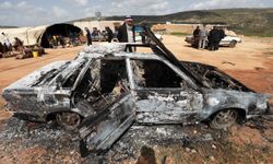 İsrailli yerleşimciler, Batı Şeria'da Filistinlilere ait evleri ve araçları ateşe verdi