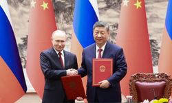 Çin Cumhurbaşkanı Xi, Rusya Devlet Başkanı Putin ile Beijing'de görüştü