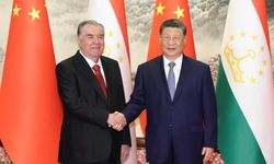 Çin Cumhurbaşkanı Xi, Tacikistan Cumhurbaşkanı İmamali Rahman ile bir araya geldi