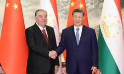 Çin Cumhurbaşkanı Xi, Tacikistan Cumhurbaşkanı İmamali Rahman ile bir araya geldi