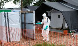 Ebola şüphesi taşıyan bir ABD vatandaşı, Çekya'da gözlem altına alınacak