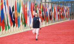 Hindistan Başbakanı Modi 5 ülkeyi kapsayan resmi ziyaret turuna başladı