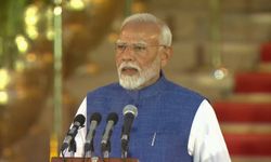 Hindistan Başbakanı Modi'den yakıt tüketimini azaltma ve altın alımını sınırlama çağrısı