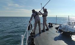 Malezya'da 37 göçmeni taşıyan tekne battı: 14 kişi kayıp