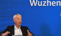 Nobel ödüllü ekonomist Spence: Çin'in ekonomide yapay zeka kullanımı takdiri hak ediyor