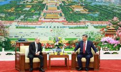 Xi ve Putin, çay eşliğinde sohbet etti