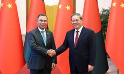 Çin Başbakanı Li, Bangladeşli mevkidaşı Rahman ile görüştü