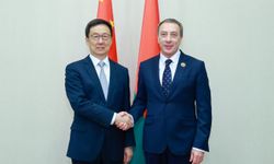 Çin Cumhurbaşkanı Yardımcısı, Belarus Birinci Başbakan Yardımcısı ile görüştü