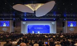 Çin'de düzenlenen 2026 Yaz Davos Forumu, yoğun katılımla devam ediyor