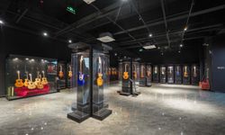 Çin'in Zheng'an ilçesinde gitar üretim sektörü hız kazandı