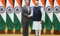 Hindistan Başbakanı Modi, Çinli üst düzey diplomat Wang ile görüştü