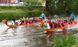 Hollanda'daki Çinliler yaklaşan Ejderha Teknesi Festivali'ni kutladı