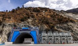 Çin, 10 milyon kilovatlık enerji santrali için ilk yapay zeka destekli akıllı işletme modelini tanıttı