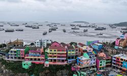 Çin'de Bavi Tayfunu Zhejiang eyaleti kıyılarına ulaştı