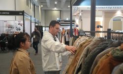 Çinli ve Güney Afrikalı temsilciler Çin Premium Tekstil ve Moda Tedarik Fuarı'nda bir araya geldi