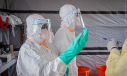 Ebola vakaları artarken Bundibugyo virüsüne karşı geliştirilen aşının ilk gönüllüsü aşılandı