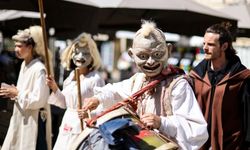 Fransa'da düzenlenen 80. Avignon Festivali renkli etkinliklerle sürüyor