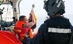 Güney Çin Denizi'nde batan gemiden kurtarılanlar Vietnam'a dönüyor