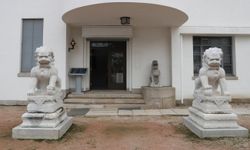 Güney Kore, Qing Hanedanlığı dönemine ait iki taş aslan heykelini Çin'e iade etti