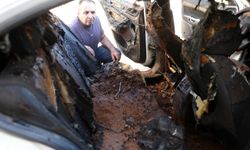 İsrailli yerleşimciler, Batı Şeria'da bir camiyi ve Filistinlilere ait evleri ateşe verdi