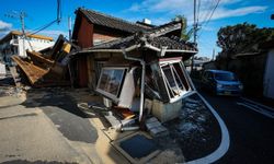 Japonya'da Kumamoto eyaletini vuran depremde hayatını kaybedenlerin sayısı 30'a yükseldi