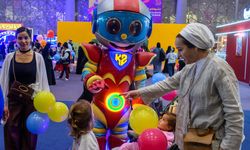 Katar Oyuncak Festivali renkli görüntülere sahne oldu