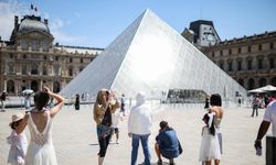 Louvre Müzesi'nin soyulan Apollo Galerisi'nde artık mücevher sergilenmeyecek